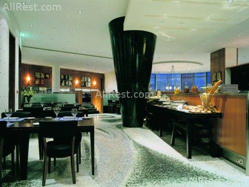 Jumeirah Emirates Towers Hotel 23
